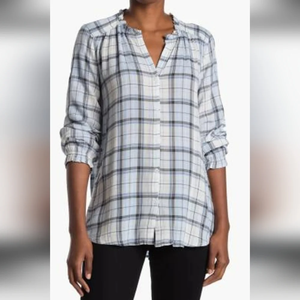 beachlunchlounge Blue & White Plaid Button-Down Shirt With Crinkled Texture M